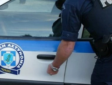 Λάρισα: 'Αλλοι έκαναν ρεβεγιόν και άλλοι... διαρρήξεις!